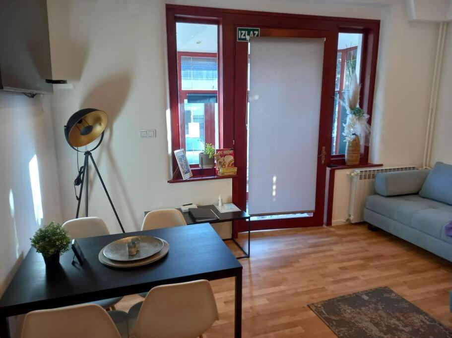 Apartment Center, Peaceful, With Free Parking Varazdin